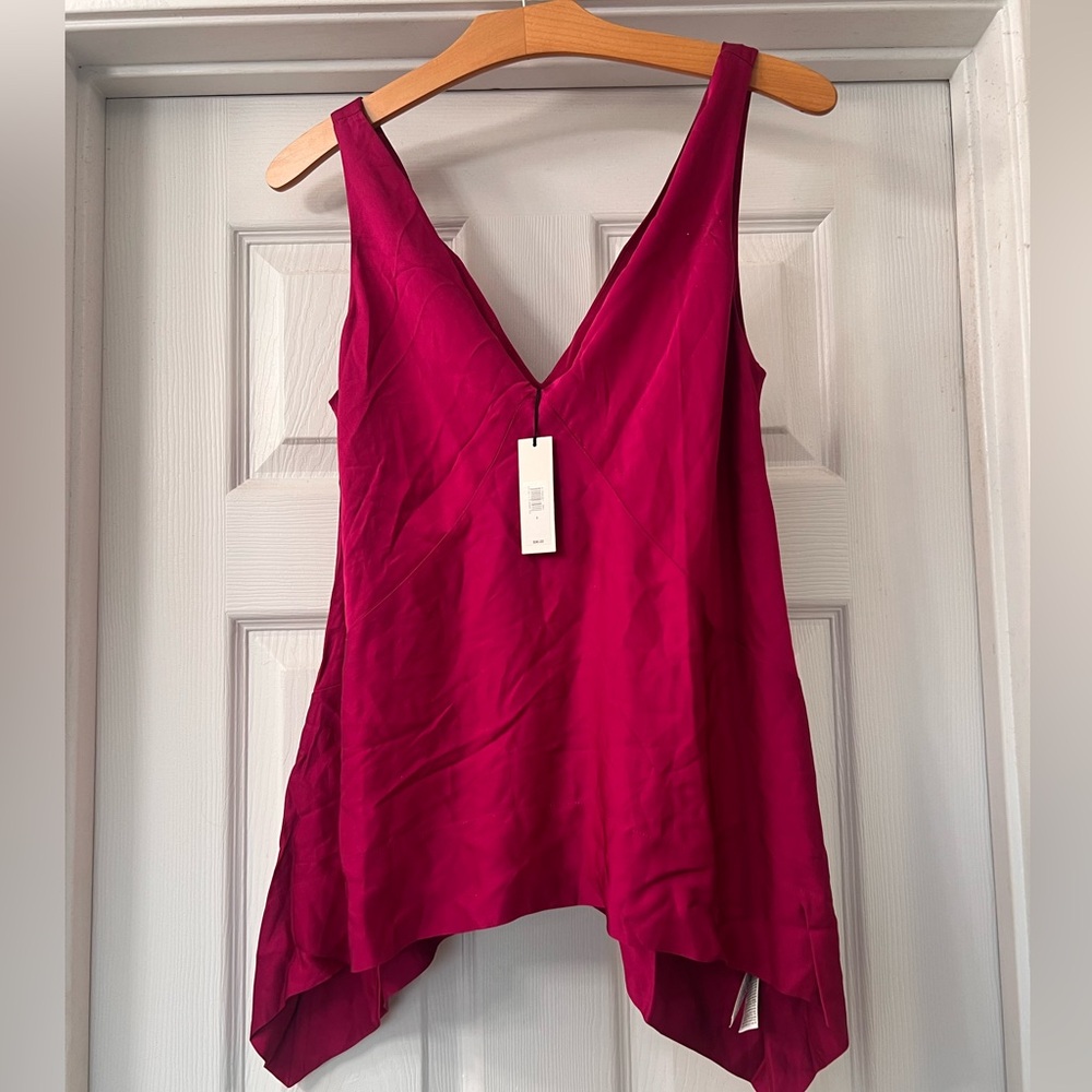 Banana Republic Elegant Double V Neck Top 
Sz Small - Silky feel
Classy NWT